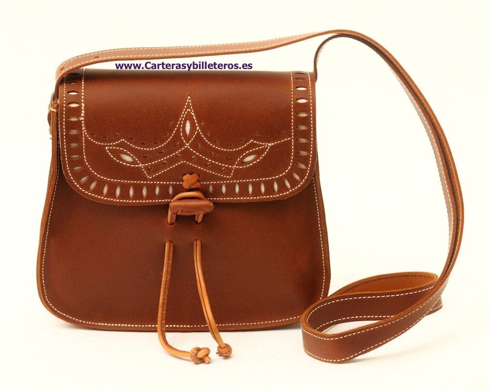 bolsos cuero bolso en cuero engrasado con adorno solapa en piel bolsos cuero bolso en cuero engrasado con adorno solapa en piel