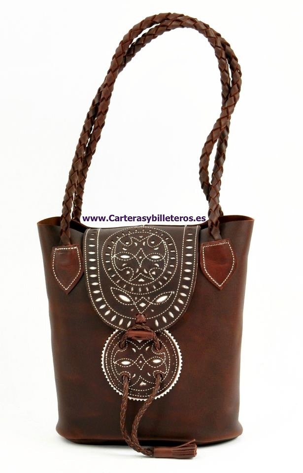 BOLSO CUERO ENGRASADO CON DOBLE BANDOLERA TRENZADA MARRON Y BLANCO 