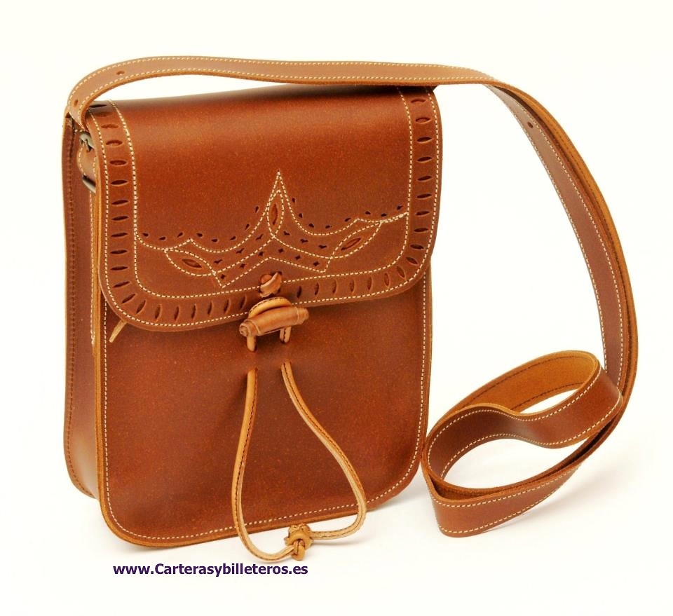 BOLSO DE CUERO ENGRASADO PEQUEÑO CON ADORNO PIEL CUERO MEDIO 