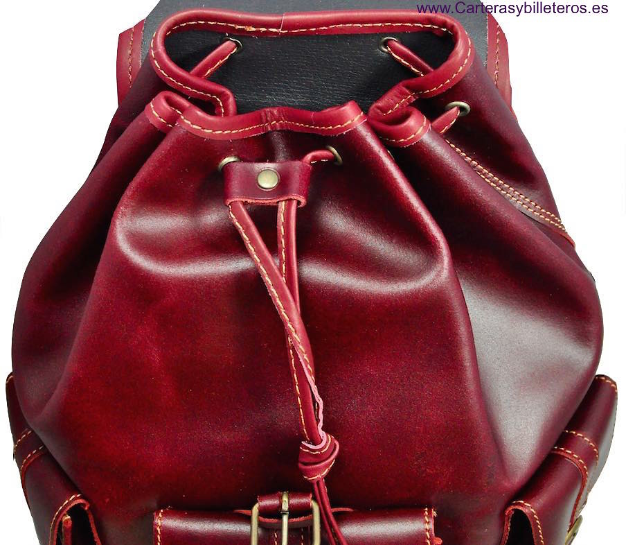 MOCHILA DE PIEL VACUNO MEDIANA COLOR CEREZA 
