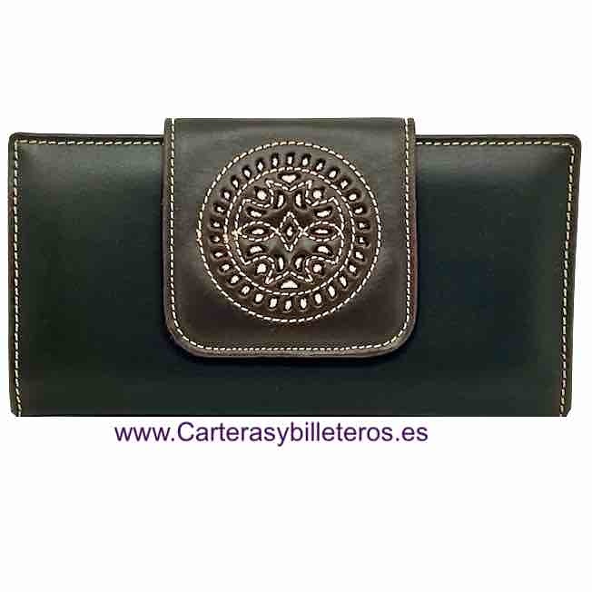 CARTERA BILLETERA DE MUJER GRANDE DE PIEL DE UBRIQUE CON CIERRE CON ADORNO MARRÓN Y CAMEL 