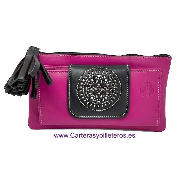 BOLSO CARTERA DE MUJER CON ADORNO DE BORLA EN EL CIERRE - 15 COLORES - ROSA CAPOTE Y MARRÓN VACUNO 