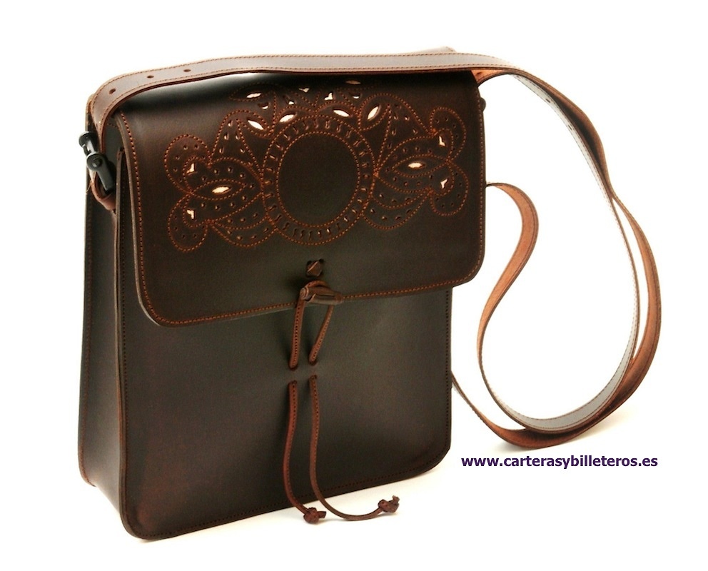 BOLSO DE CUERO ENGRASADO ARTESANIA MARROQUINERA CASTAÑO OSCURO Y BLANCO 