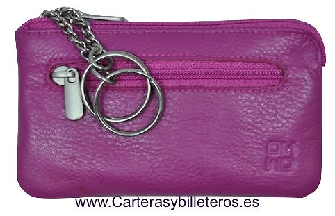 MONEDERO LLAVERO DOBLE DE PIEL NAPA LUX DE MARCA OMMO FUCSIA 