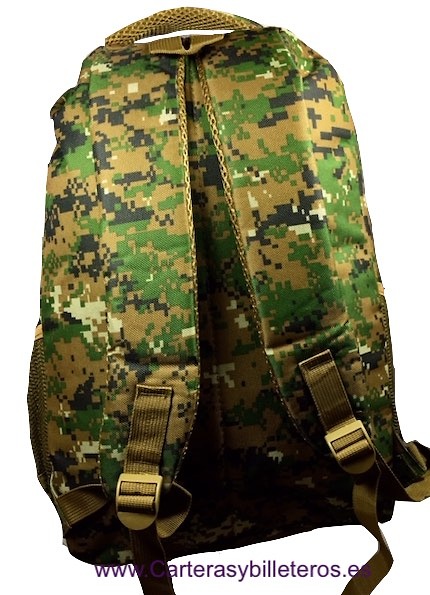 CAMOUFLAGE BACKPACK WITH PADDED SHOULDER AND HANDLE 