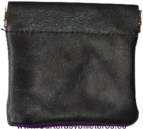 WALLET OF SIMPLE SKIN WITH BLACK NOZZLE -SET 3 UNITS- 
