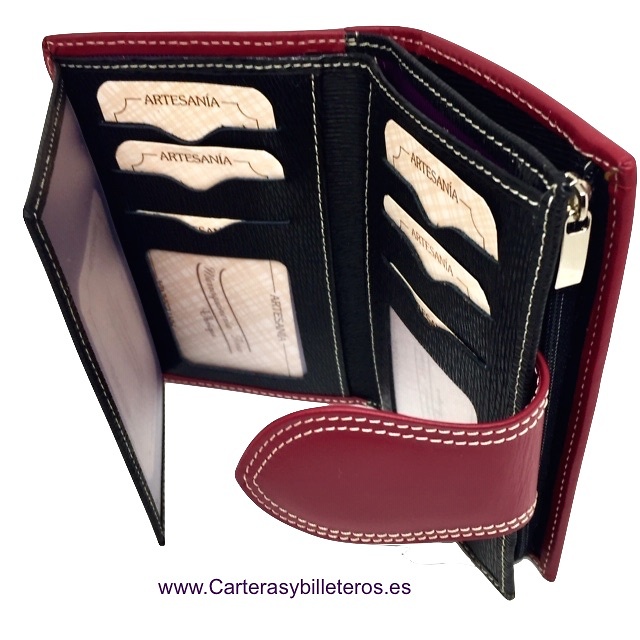 WOMAN'S WALLET IN COCONUT UBRIQUE LEATHER WITH PIPING AND BURGUNDY CLOSURE 