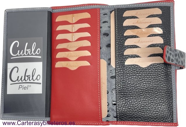 WOMEN'S WALLET IN RED UBRIQUE LEATHER WITH COCO CLOSURE 